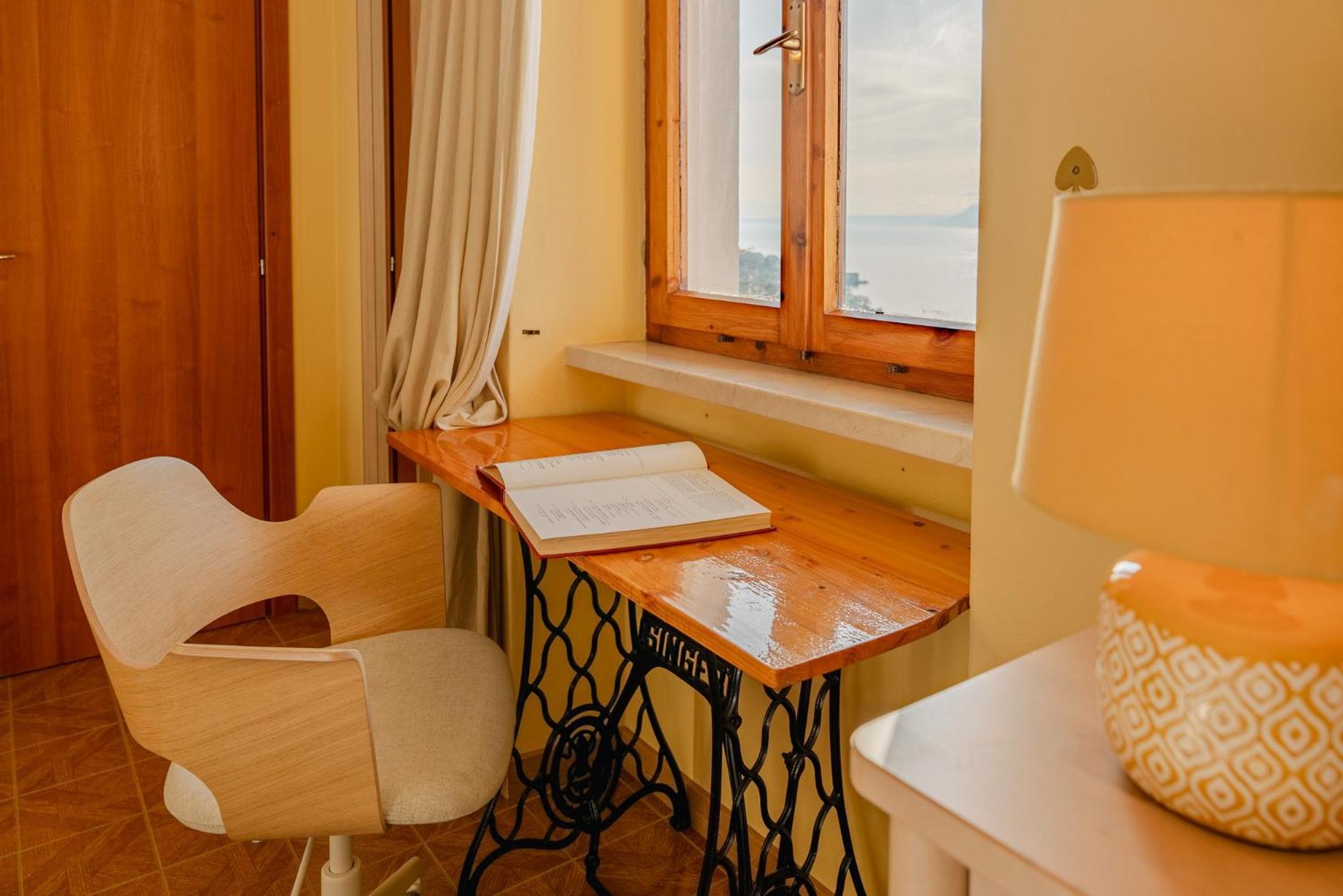 Bed and Breakfast Garda Doma à Brenzone Extérieur photo